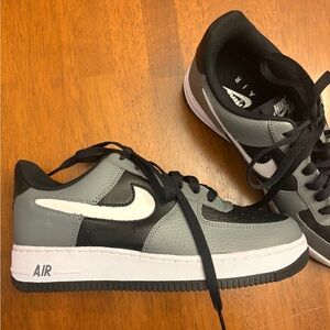 Nike Low-Top Sneakers — Air Force 1 -Gray, Black & White